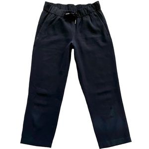 LULULEMON WOMENS BLACK ELASTIC WAIST CROPPED PANT MINIMALIST MODERN STYLISH